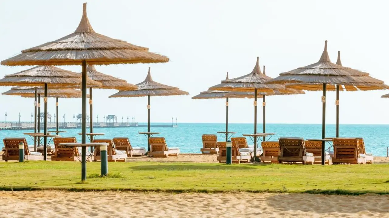 Hotel Coral Sea Beach & Aqua Park - Al Ain Sokhna